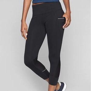 Athleta Women’s Relay Capri 2.0, Black, XXS